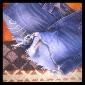 American Eagle High Rise Shortie